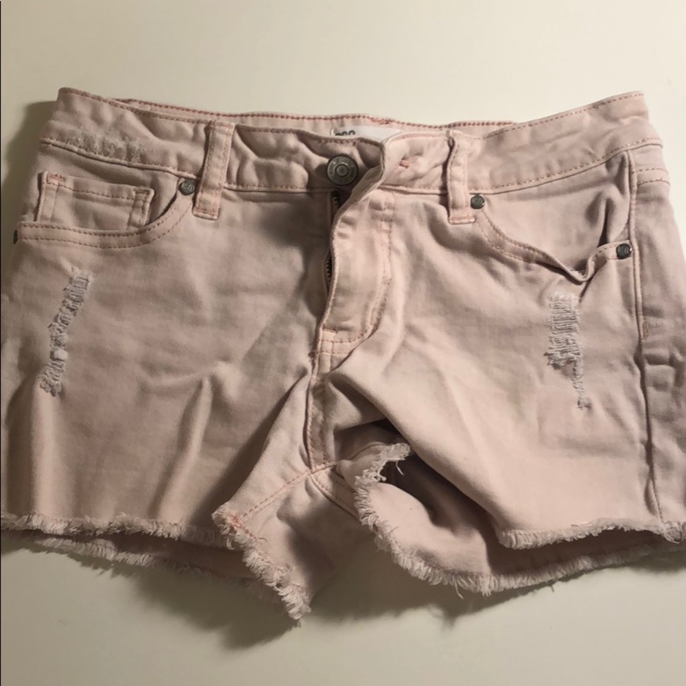 pink shorts
